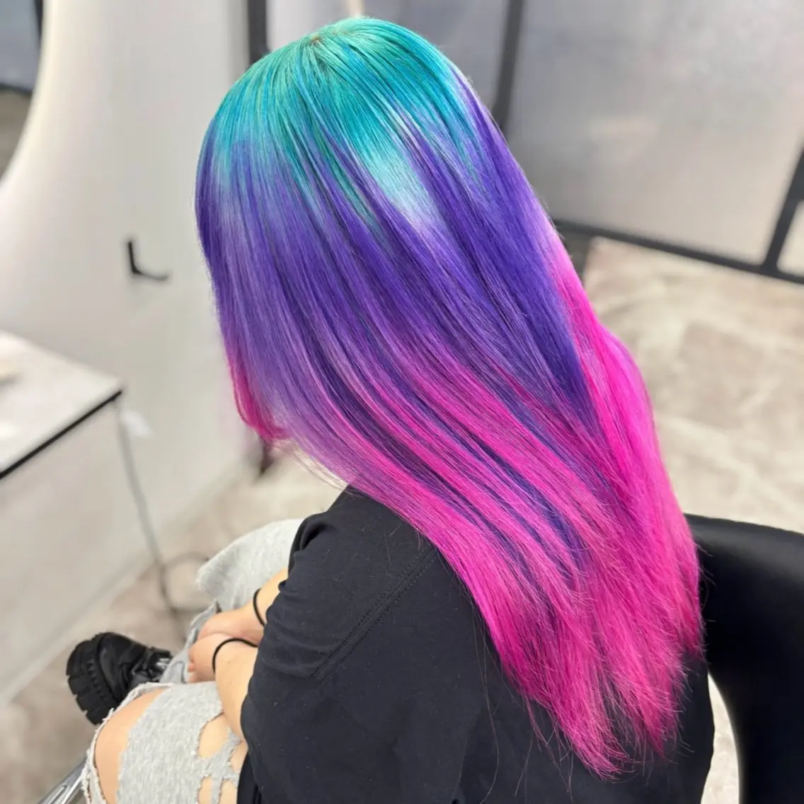 ロング カラー ヘアカラー Ren. 🦋デザインカラーのヘアスタイル
