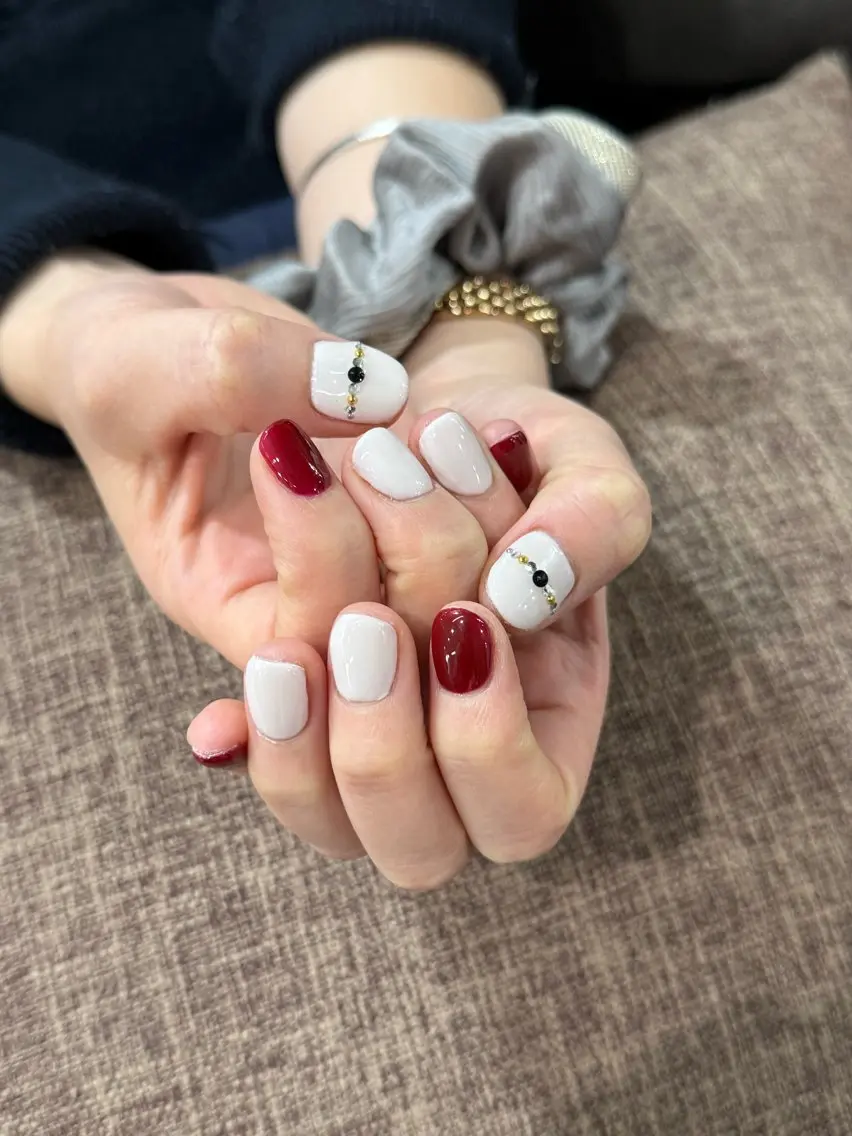ネイル シンプルネイル あゆみ 💅🏻のネイルデザイン