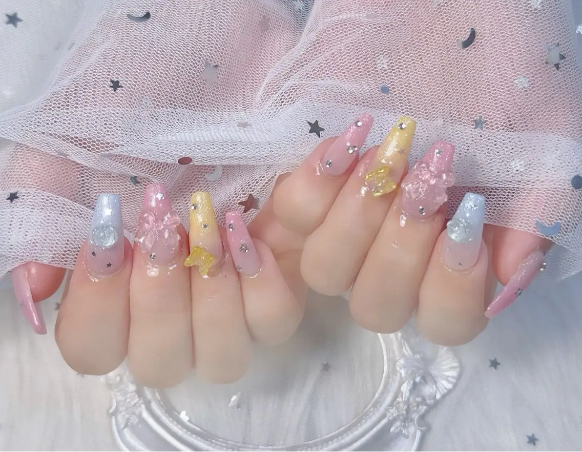 ネイル HIN NAILのネイルデザイン