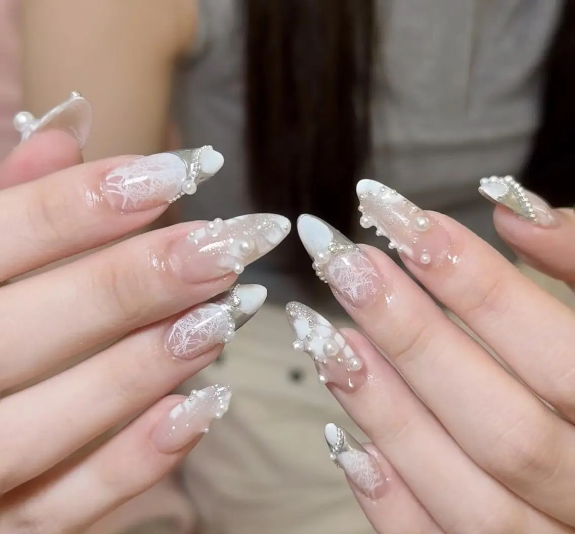 ネイル ハンドネイル 🎀 Ayaka_nailのネイルデザイン