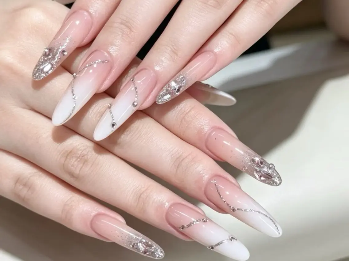 メンズ ネイル メンズ韓国風 アートネイル チークネイル 長さ出し フレンチネイル ハンドネイル ハンドケア NEW NAIL 池袋のネイルデザイン