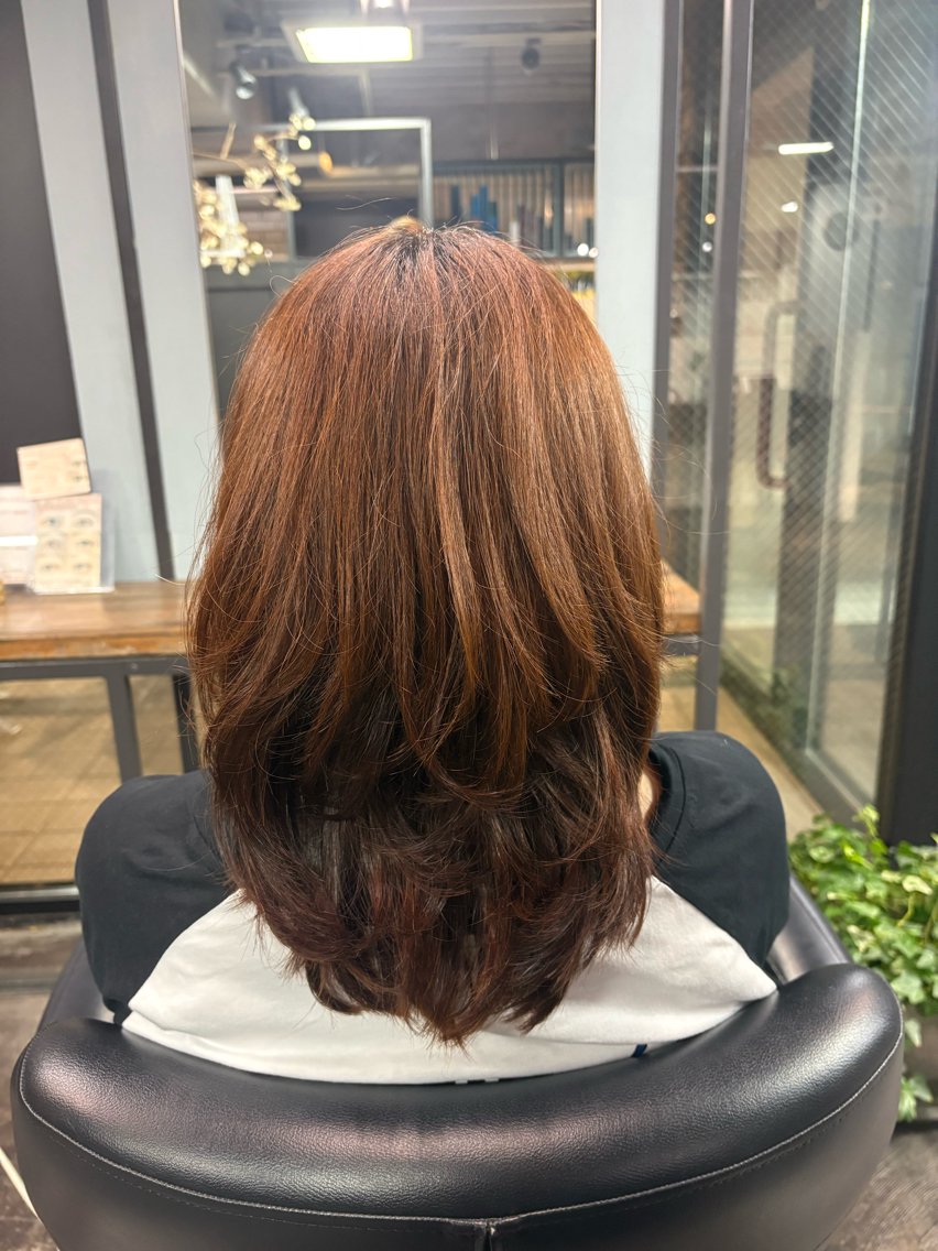 ミディアム カット 暖色カラー/ ゆずゆのヘアスタイル