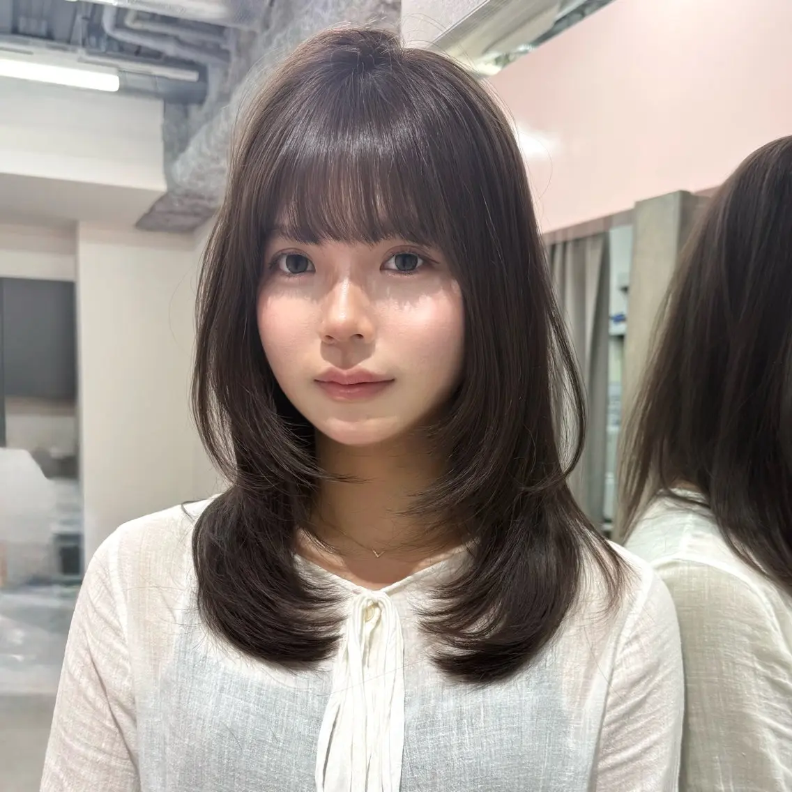 セミロング カット ヘアカラー 縮毛矯正 鍋田/ 渋谷/ 縮毛矯正／レイヤーのヘアスタイル