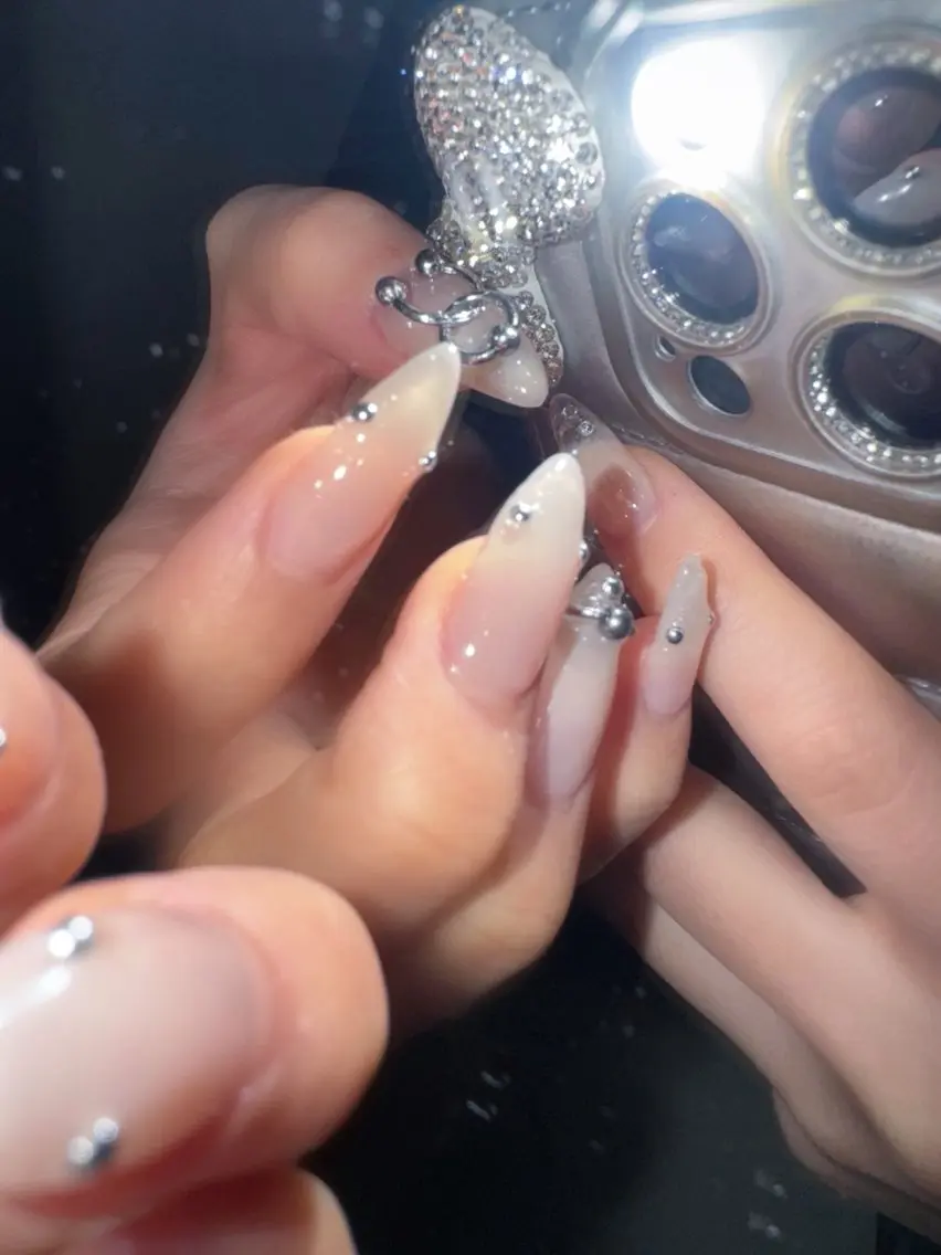 ネイル シンプルネイル NOLIMIT shihoのネイルデザイン