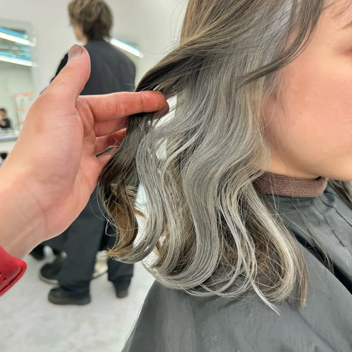 セミロング カラー ヘアカラー トリートメント ヘッドスパ ヘアセット 韓国スタイル🇰🇷 トレンドレイヤー🪡のヘアスタイル
