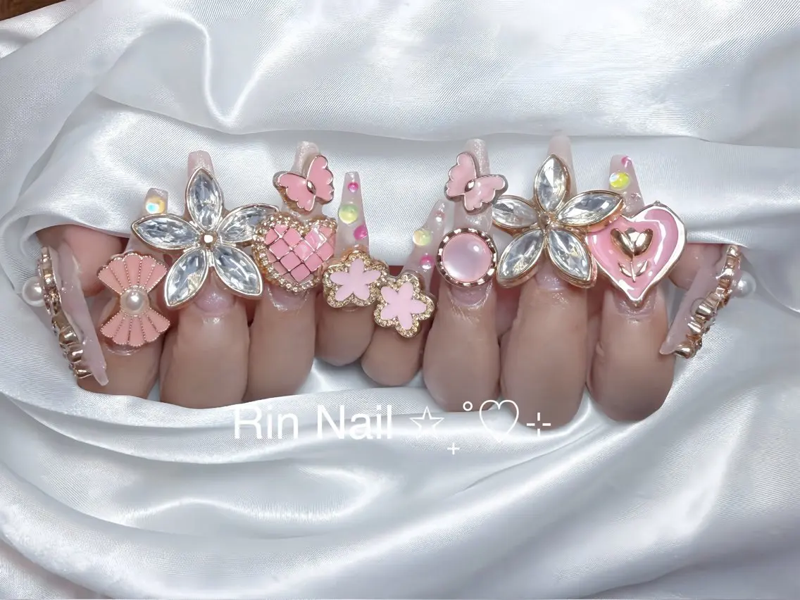 ネイル アートネイル ジェルネイル ロングネイル ニュアンスネイル スカルプネイル ハンドネイル Rin Nail 新大久保店のネイルデザイン