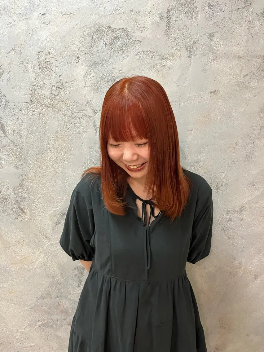 カラー ルプラボウ 鈴木 莉菜のヘアスタイル