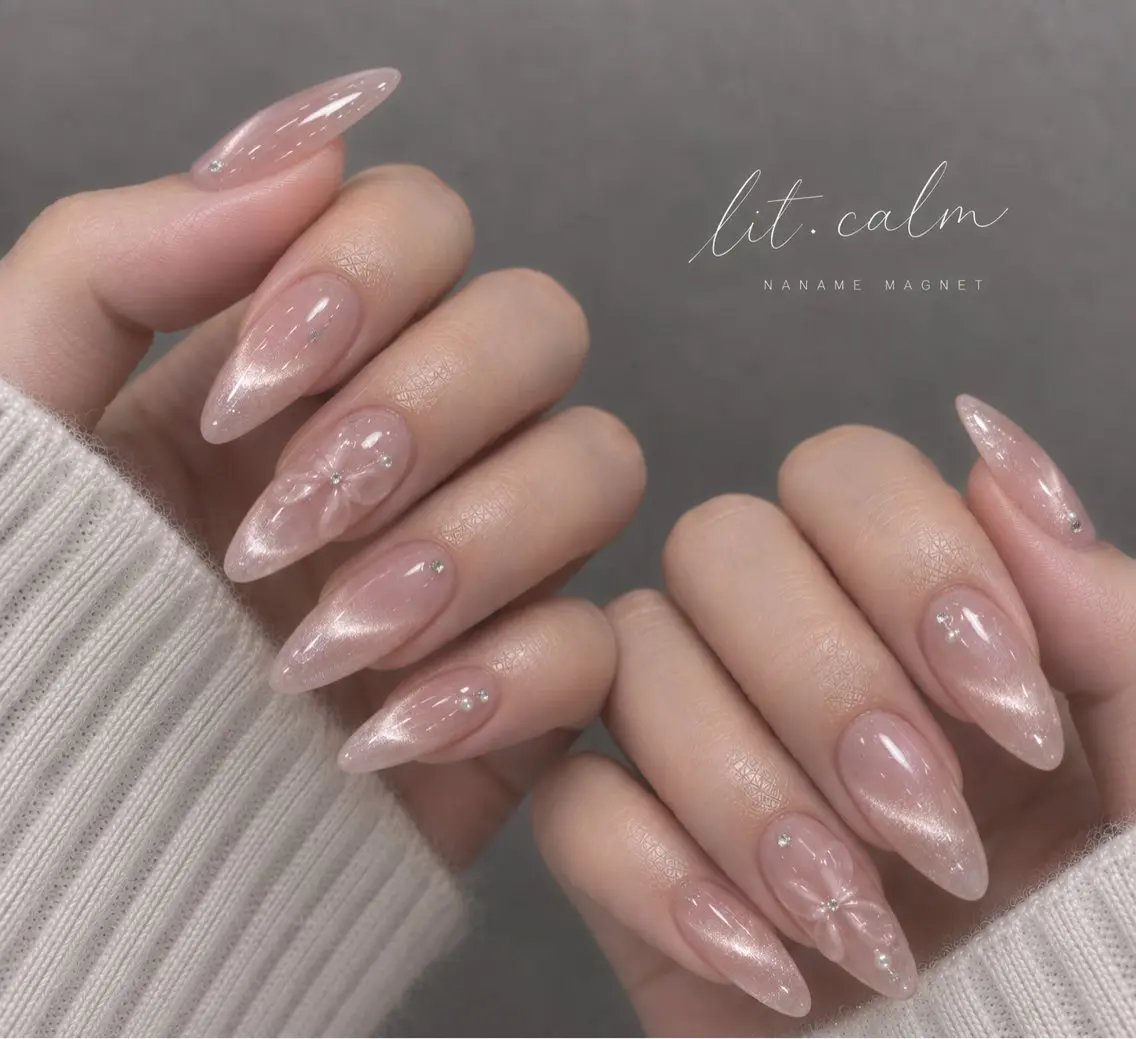 ネイル ハンドネイル ハンドケア lit. calmのネイルデザイン