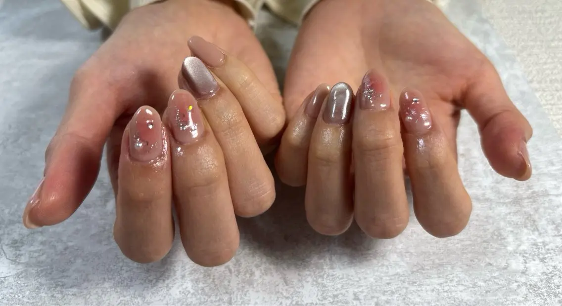 ネイル オーロラネイル ブルー チークネイル フットネイル フレンチネイル ハンドネイル kiki nail たまプラーザのネイルデザイン