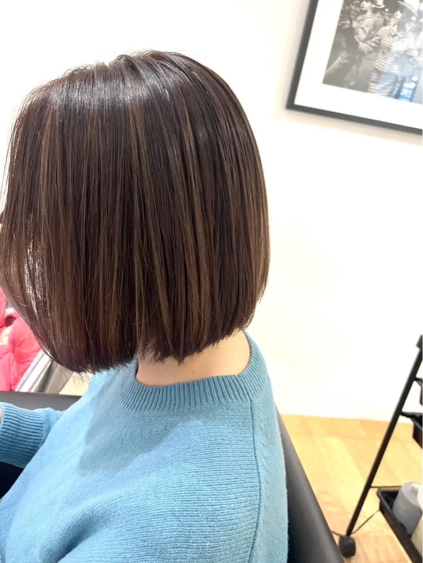 ショート ハイライト ヘアカラー 浜崎 千亜のヘアスタイル