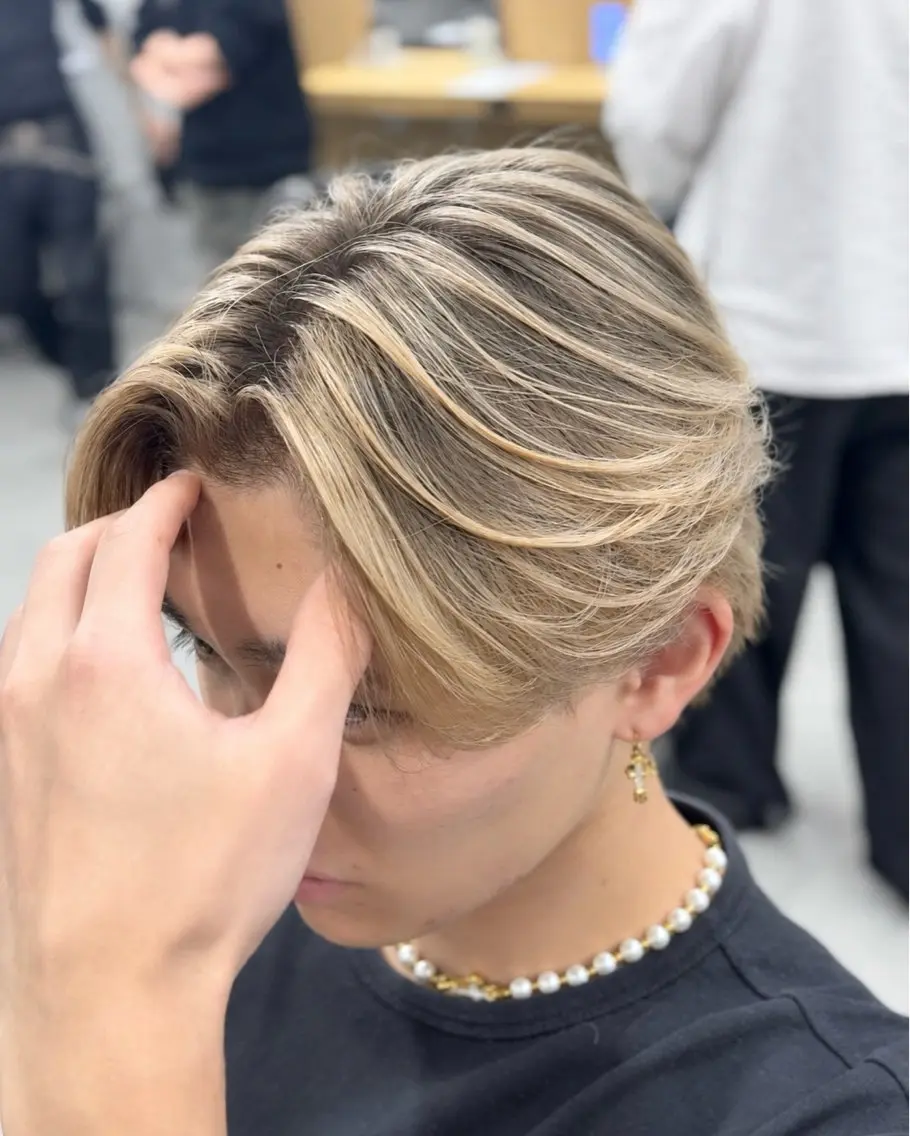 ショート カラー パーマ メンズ メンズバレイヤージュ センターパート バレイヤージュ レイヤーカット カット ヘアカラー 🔥メンズ 特化🔥菊水皐暉🔥のヘアスタイル