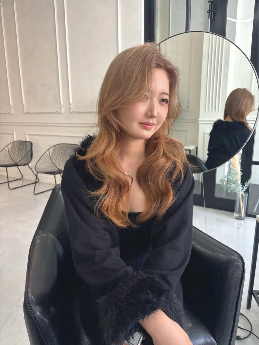 ロング カラー レイヤーカット 佐伯 鼓乃美のヘアスタイル