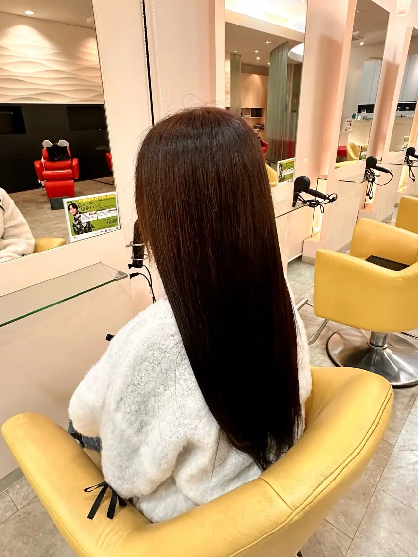 カラー アッシュ アッシュブラウン ブラウンカラー 柴田 舜吏のヘアスタイル