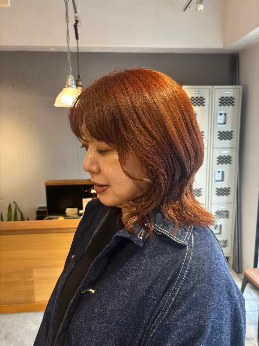 ミディアム カラー ブラウンカラー オレンジ オレンジブラウン 顔周りカット まるやま ゆいかのヘアスタイル