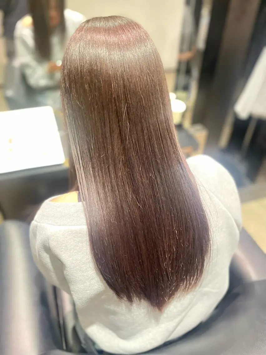 ロング 金尾 揺のヘアスタイル