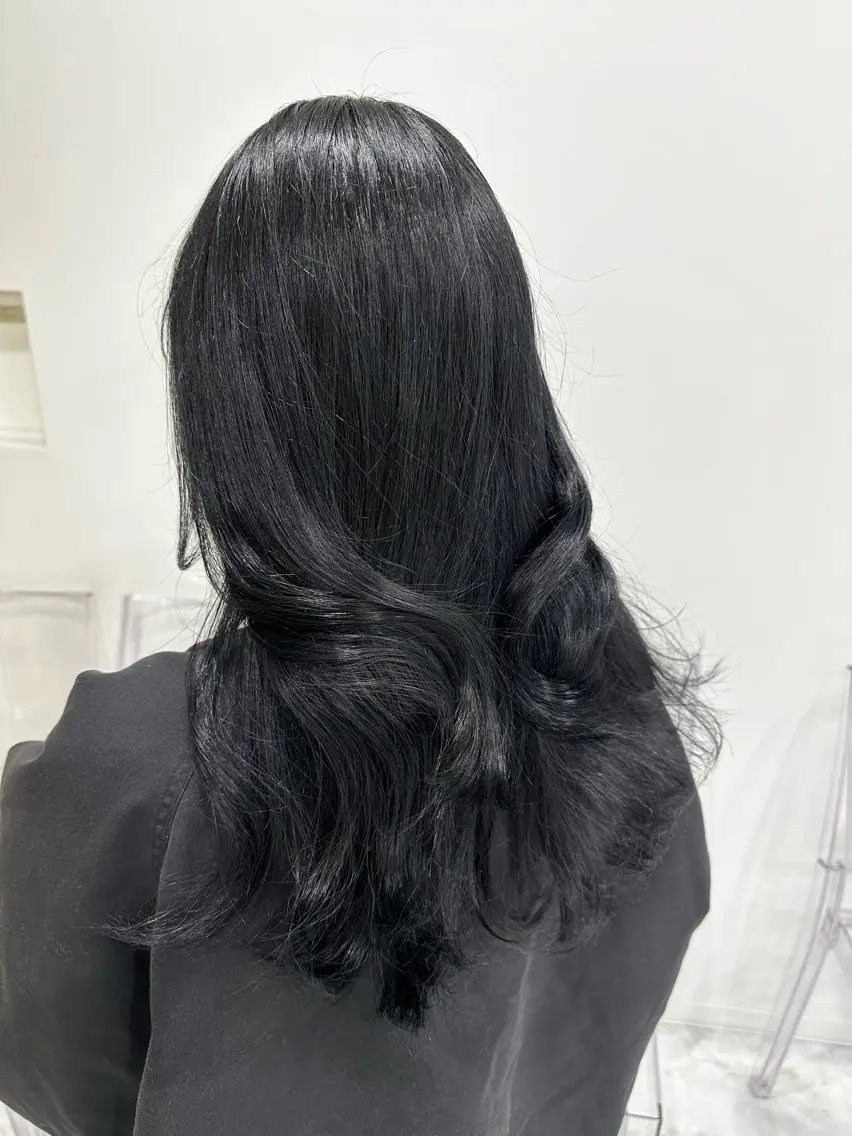ロング カラー ヘアアレンジ 艶カラー/ハイトーン /レイヤーカットのヘアスタイル