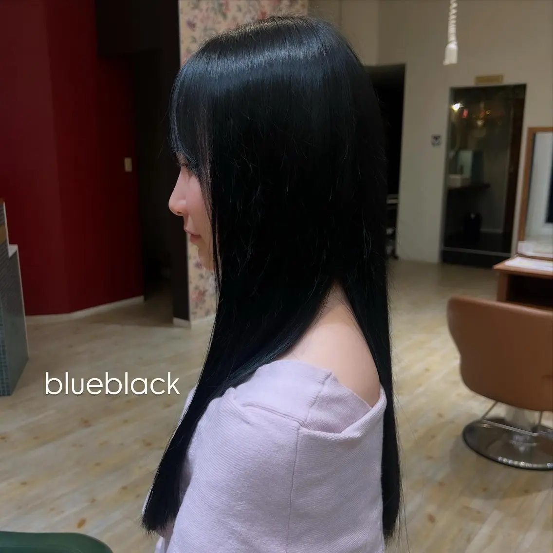 ロング カラー 黒髪 ブルーカラー ブルーブラック 透明感カラー 水田 芹七のヘアスタイル