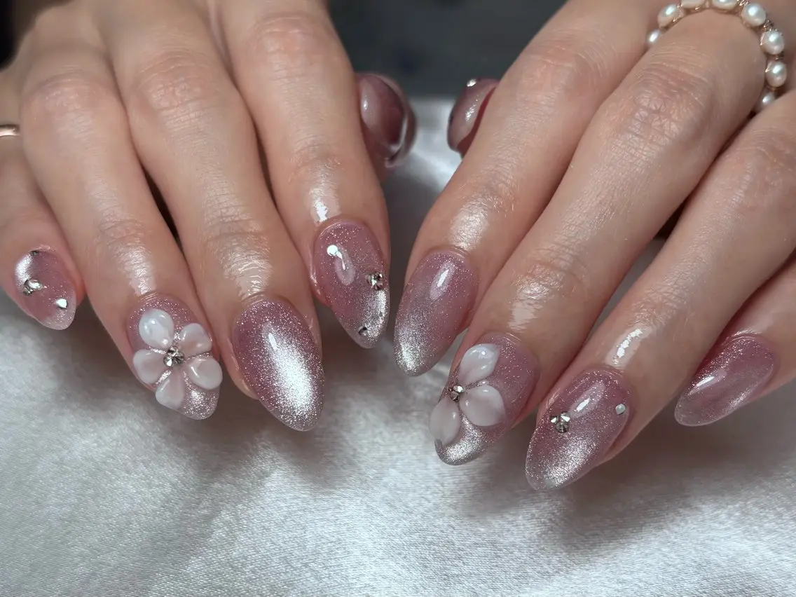 ミディアム ハンドネイル Nailsalon Puttiのネイルデザイン