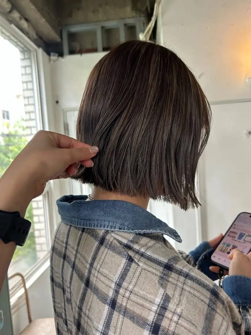 ショート カラー ヘアカラー コハル ブリーチモデル募集中のヘアスタイル