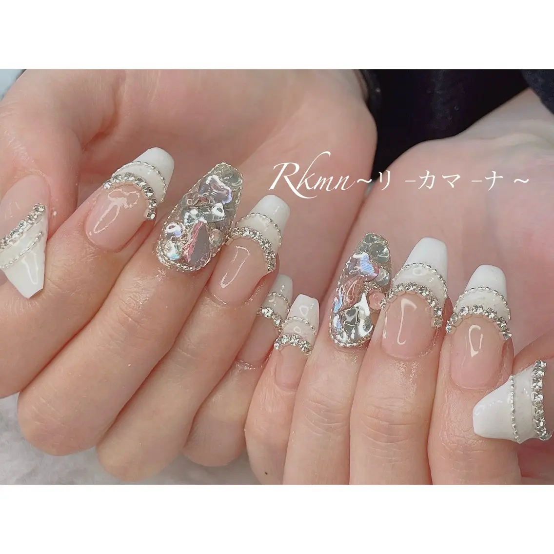 ネイル アートネイル フレンチネイル キラキラネイル 春ネイル ホワイト ハンドネイル フットネイル ハンドケア Rkmn ~リ-カマ-ナ~のネイルデザイン