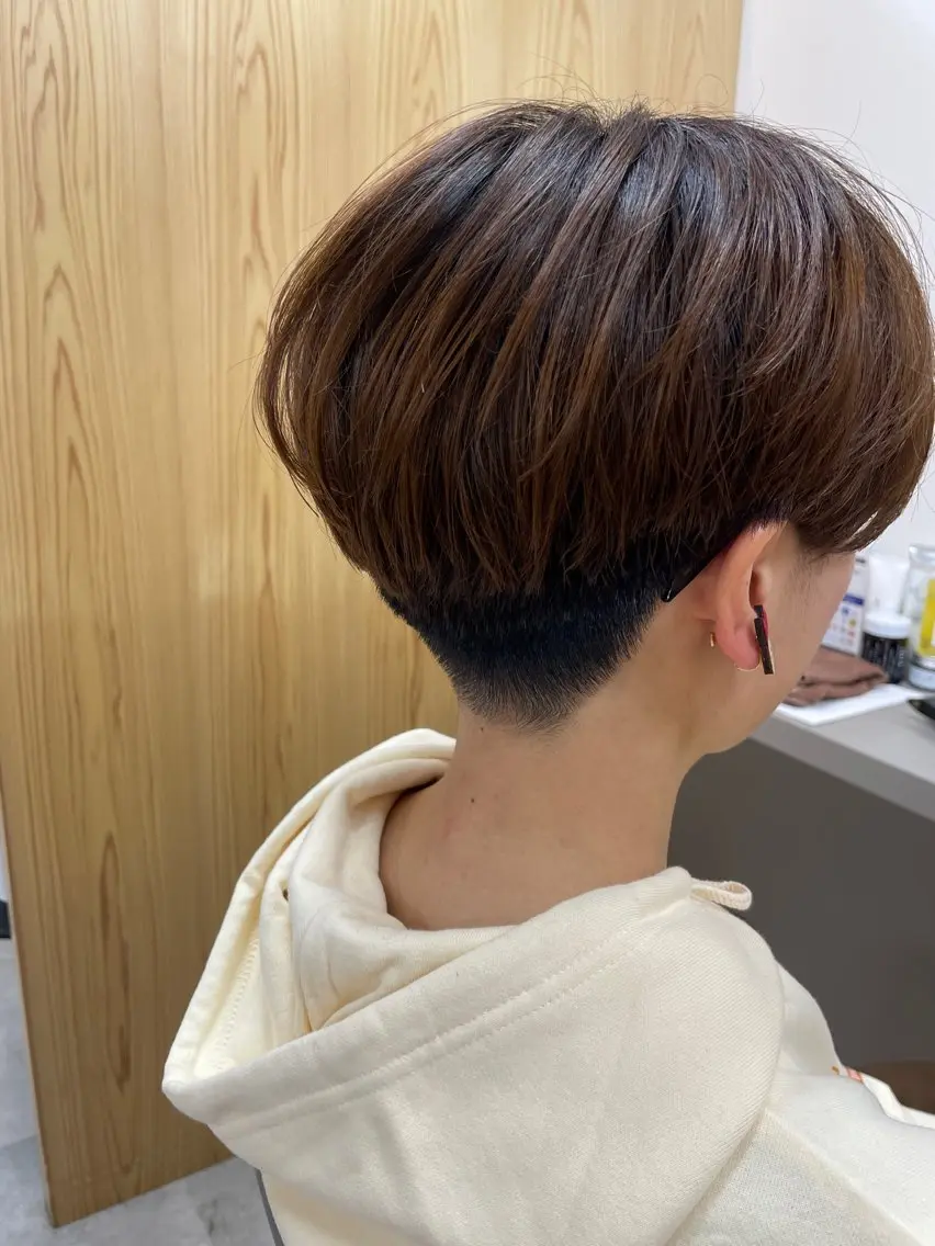ショート くるくるパーマ aikoのヘアスタイル