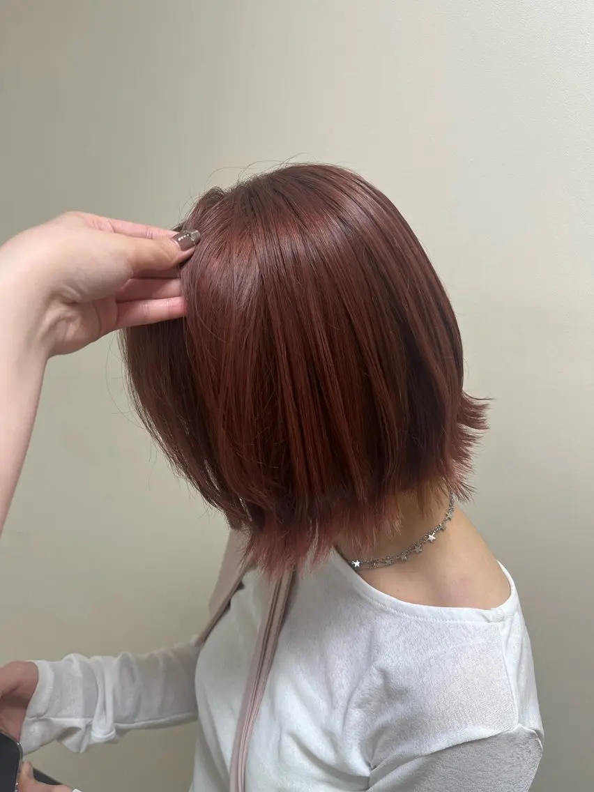 カラー 相田 佳乃のヘアスタイル