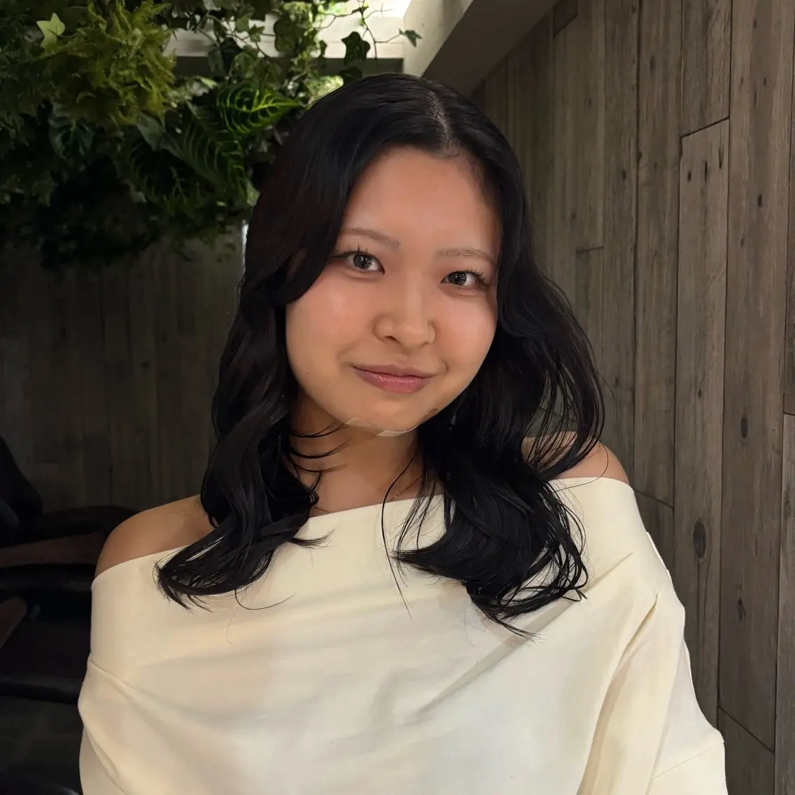 ロング カラー ヘアカラー 濱田 真尋のヘアスタイル