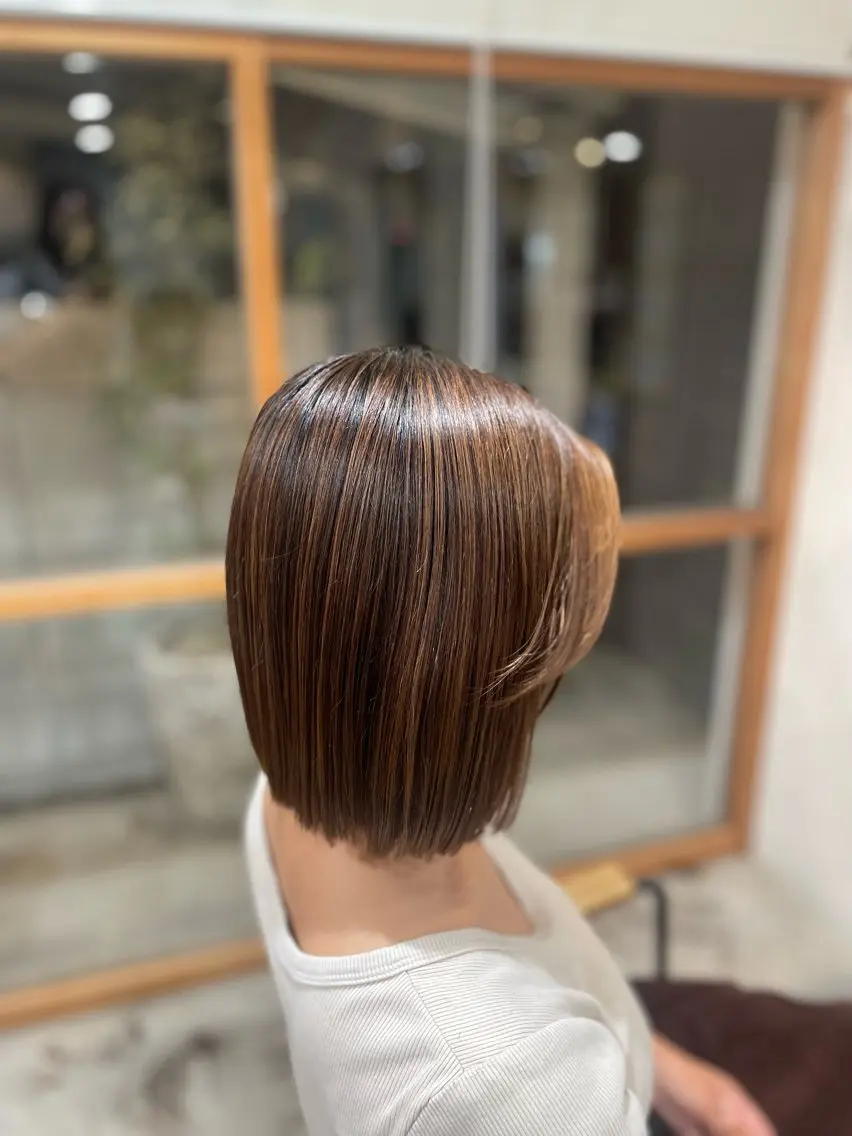 ミディアム 切りっぱなしボブ ボブ momoka 女性限定のヘアスタイル