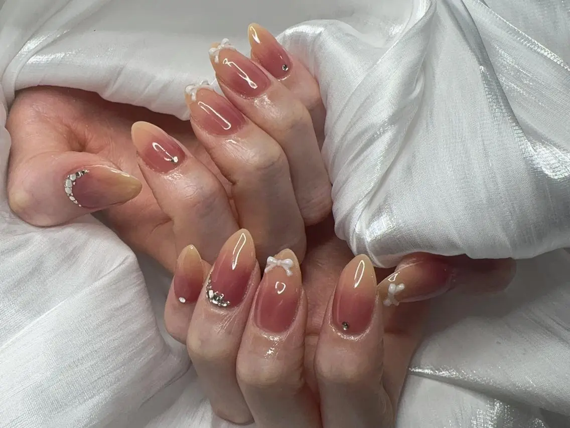 ネイル ハンドネイル ユナ ネイル💅のネイルデザイン