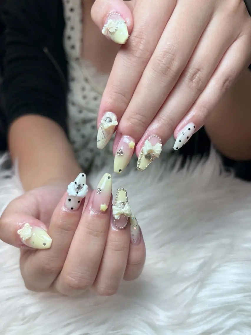 ネイル 長さ出し フレンチネイル グラデーション 韓国ネイル マグネットネイル その他(ネイル) BT HEAVEN nailのネイルデザイン