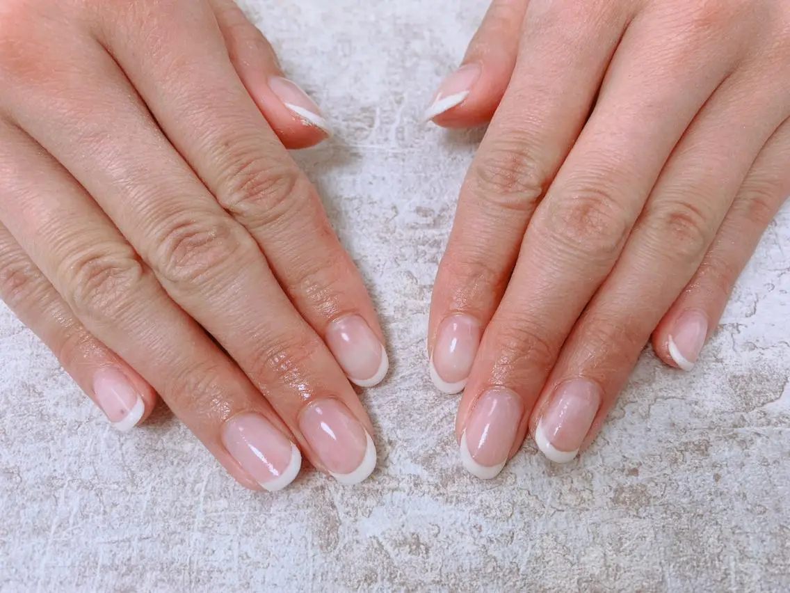 ネイル フレンチネイル kiki nail たまプラーザのネイルデザイン