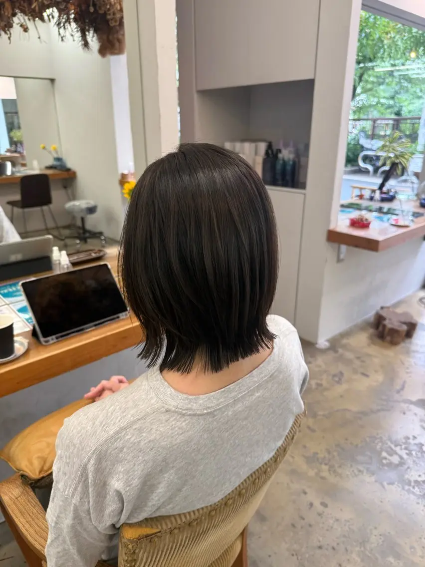 ミディアム カラー 鈴木 映美のヘアスタイル