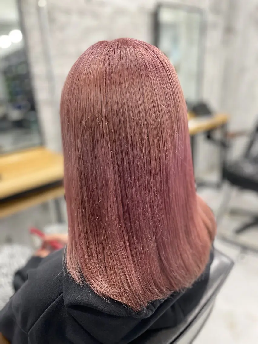 ミディアム カット ヘアカラー トリートメント MICO hairのヘアスタイル