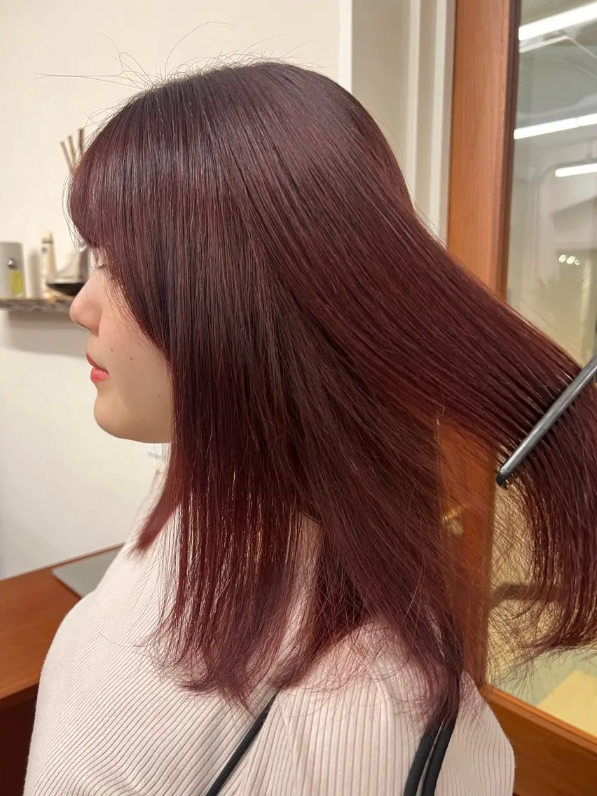 ミディアム カラー ヘアカラー ミディアムレイヤー/ 艶カラー🎀 emiのヘアスタイル