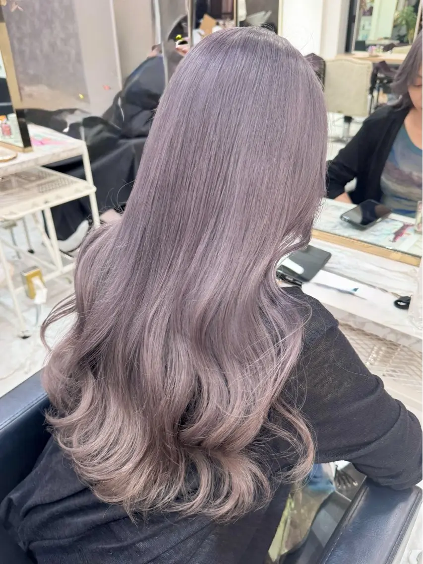 ミディアム カラー パーマ ヘアアレンジ メンズ キッズ メンズブリーチ ブリーチ グレージュ ラベンダーカラー ラベンダーグレージュ ヘアカラー トリートメント 💖オタク美容師 ꒰ঌ♡モモ♡໒꒱のヘアスタイル