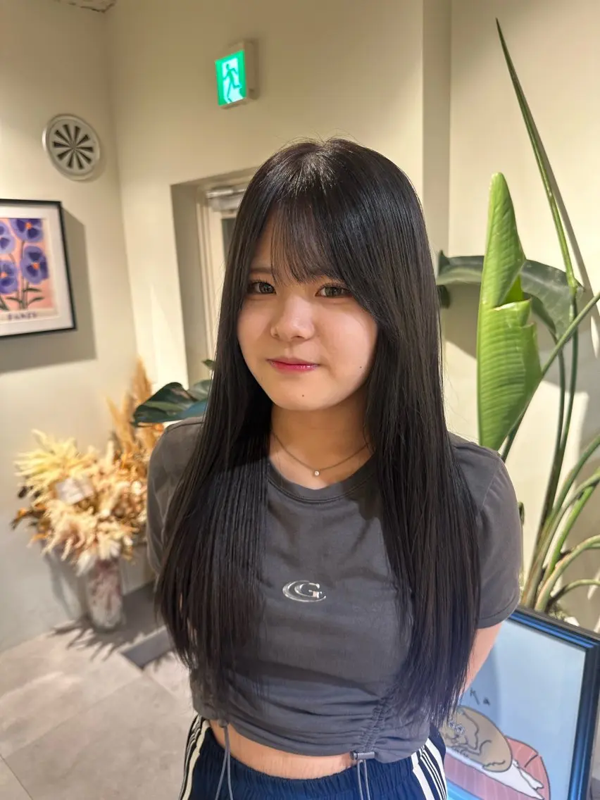 ロング カラー ヘアカラー HANAME 原宿美容室のヘアスタイル