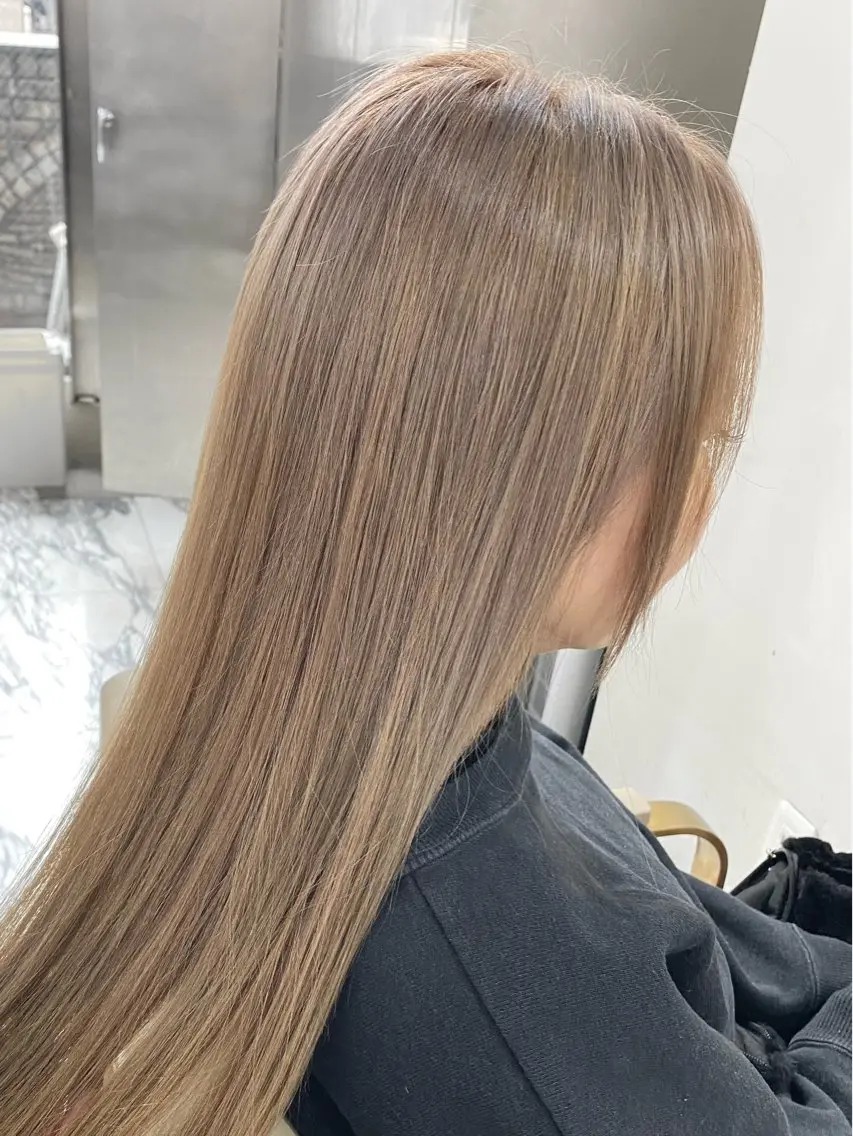 ロング ヘアカラー トリートメント 👑圧倒的カラー👑 佐々木祐希のヘアスタイル