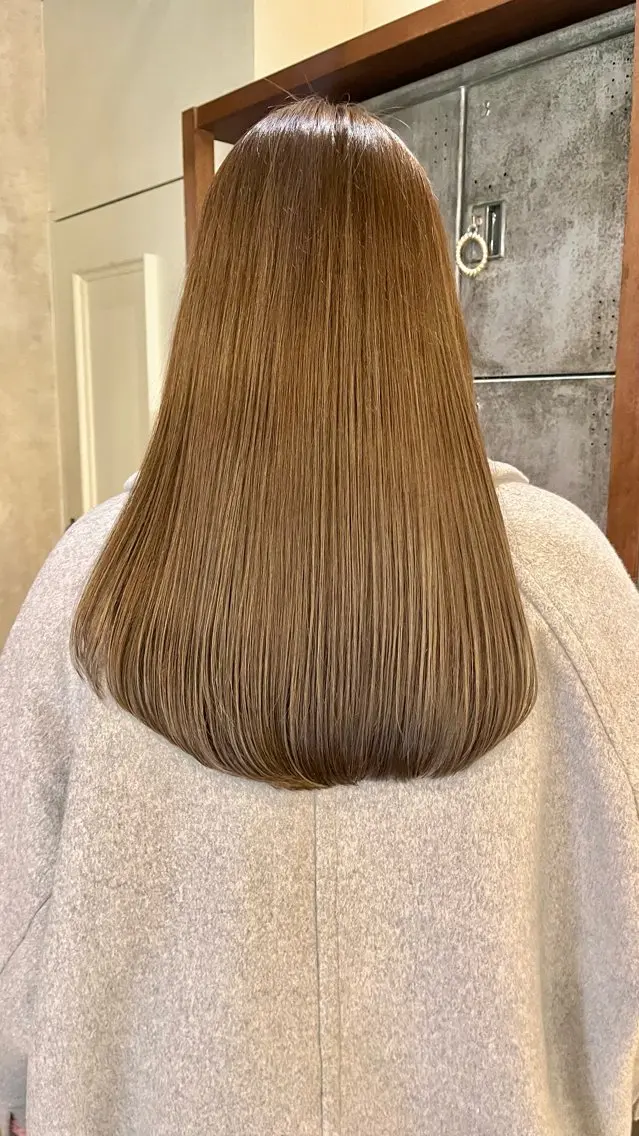 セミロング カット ヘアカラー トリートメント 近藤 麻紀のヘアスタイル