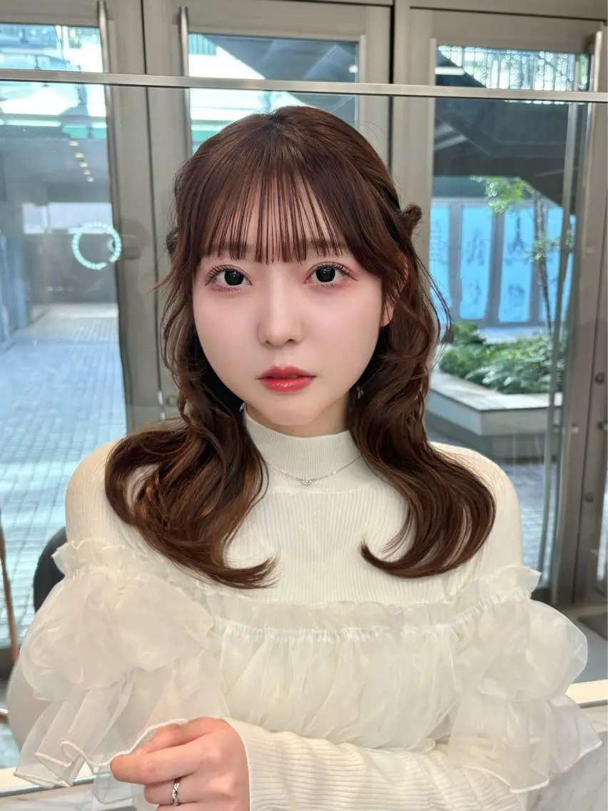 ロング カラー ベージュカラー ブリーチ ヘーゼル ブリーチなしカラー 顔周りカット カット ヘアカラー 𝒎𝒐𝒆🩰 名駅/ヘアメ/暖色♡のヘアスタイル