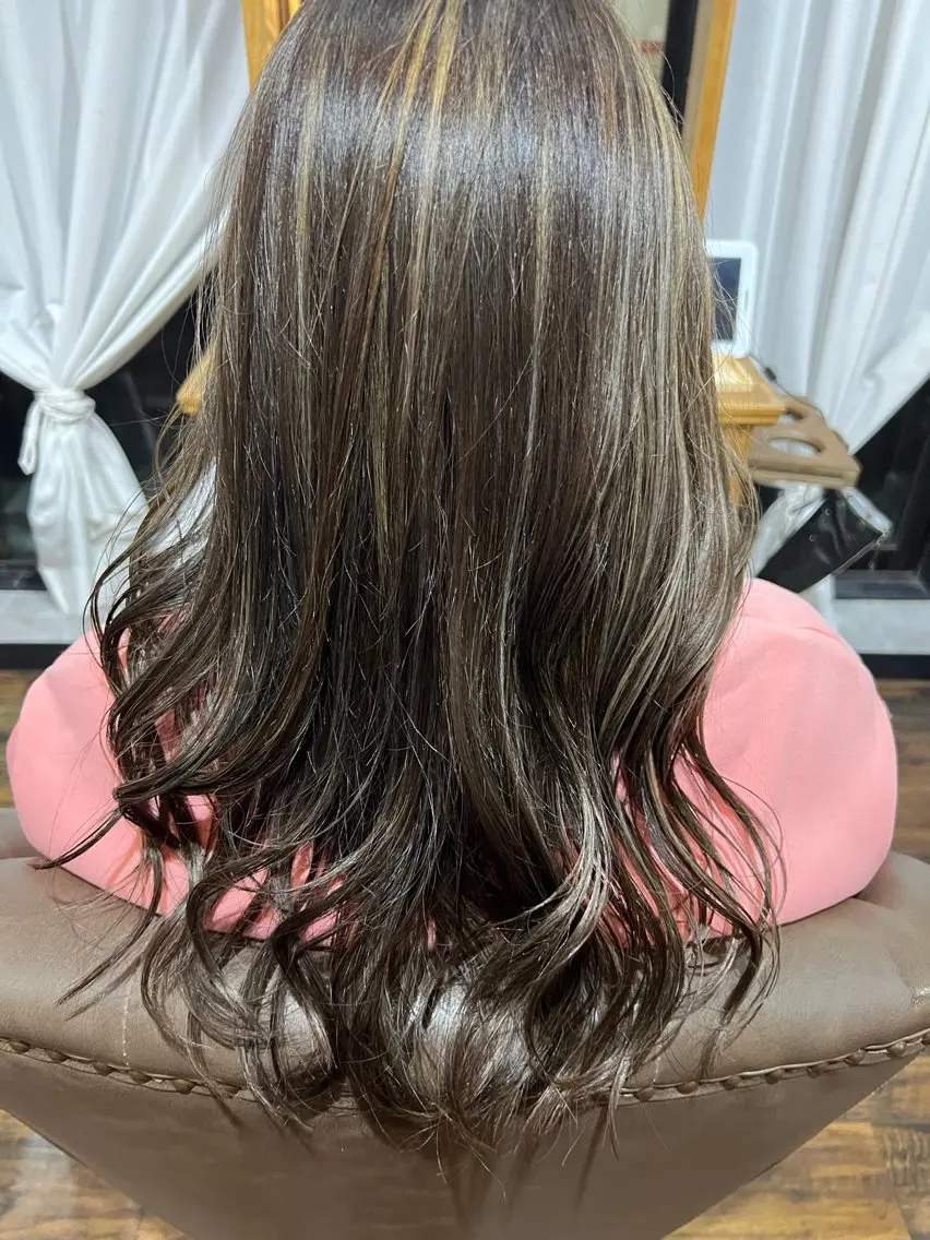 カラー 松永 かずきのヘアスタイル