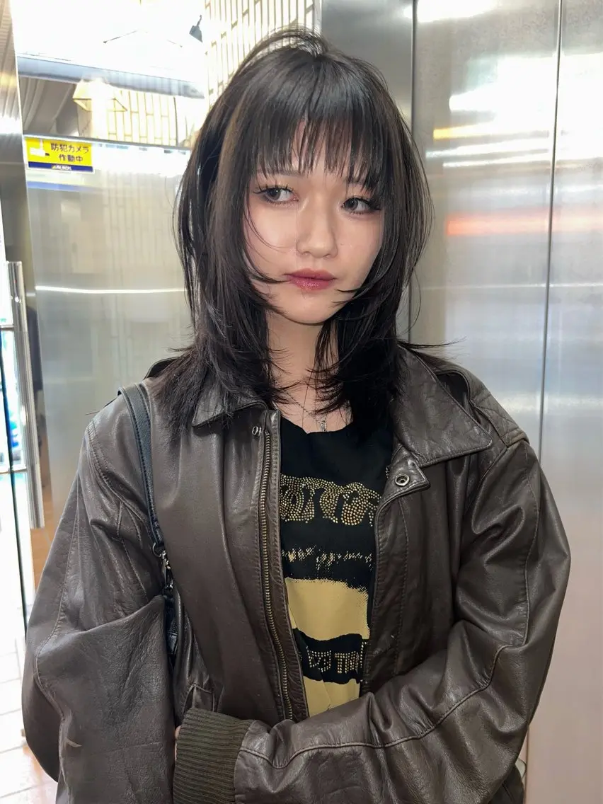 セミロング モードレイヤー/ボブ Rikuのヘアスタイル