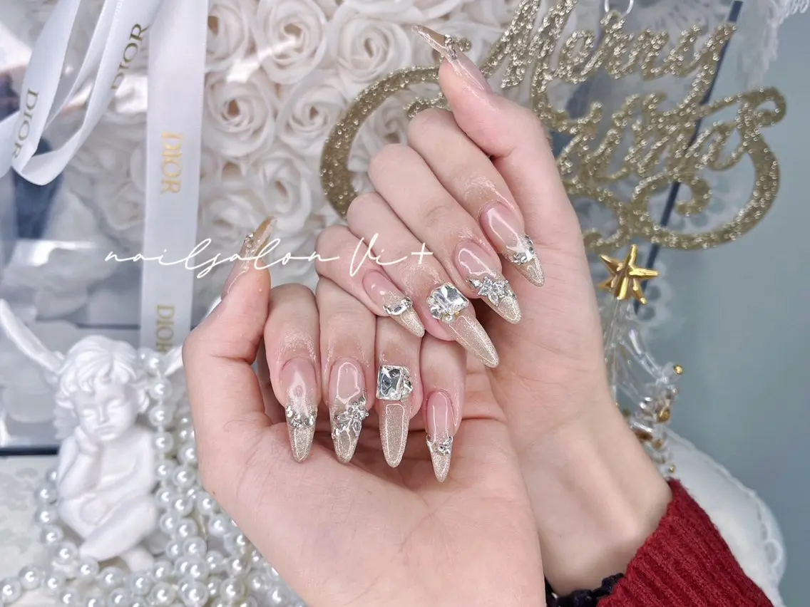ネイル ハンドネイル ✨Nailsalon Vi+✨のネイルデザイン