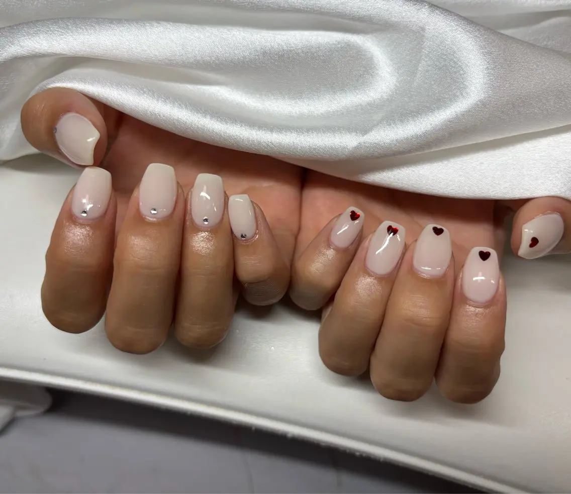 ネイル ストーンネイル 門真市ネイルサロン♡ KUMI.HANAのネイルデザイン
