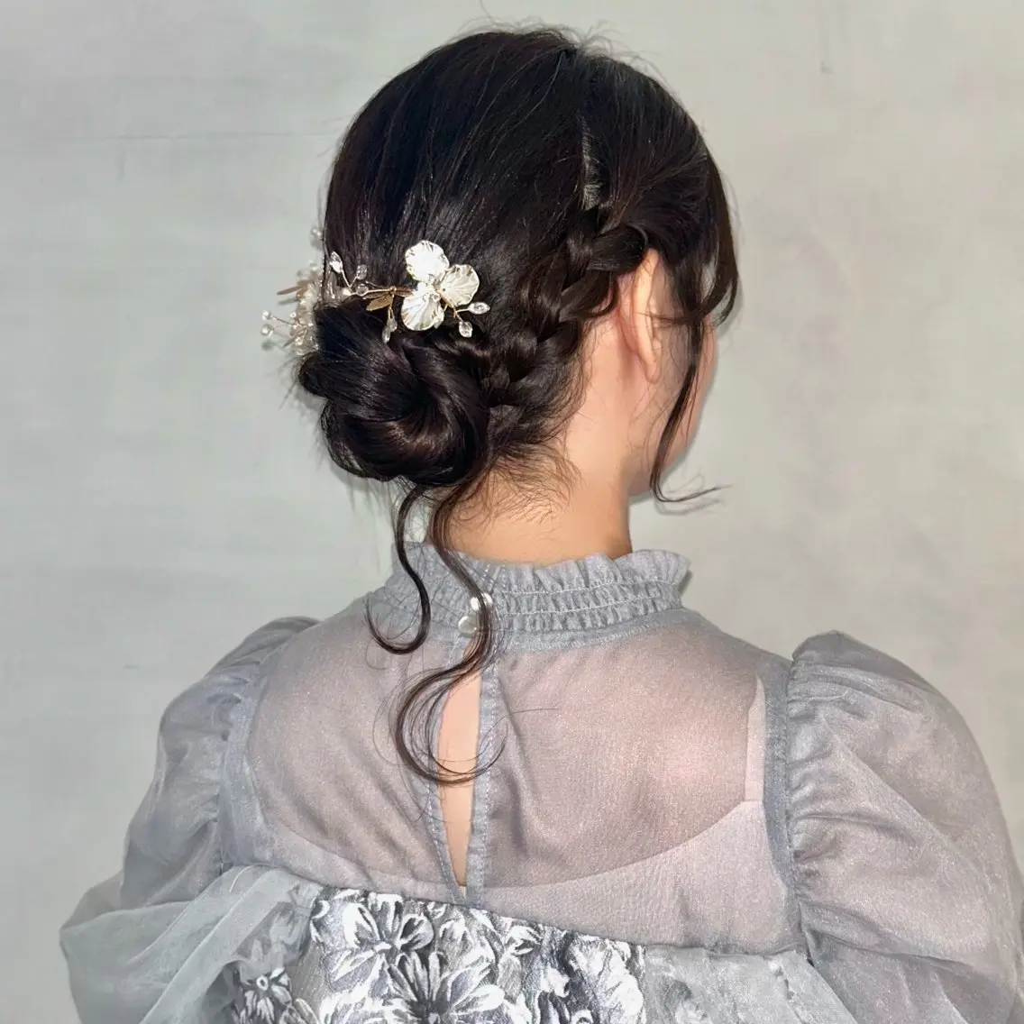 ミディアム ヘアアレンジ おくれ毛 ヘアセット ニュアンスヘア🪡 nenekaのヘアスタイル