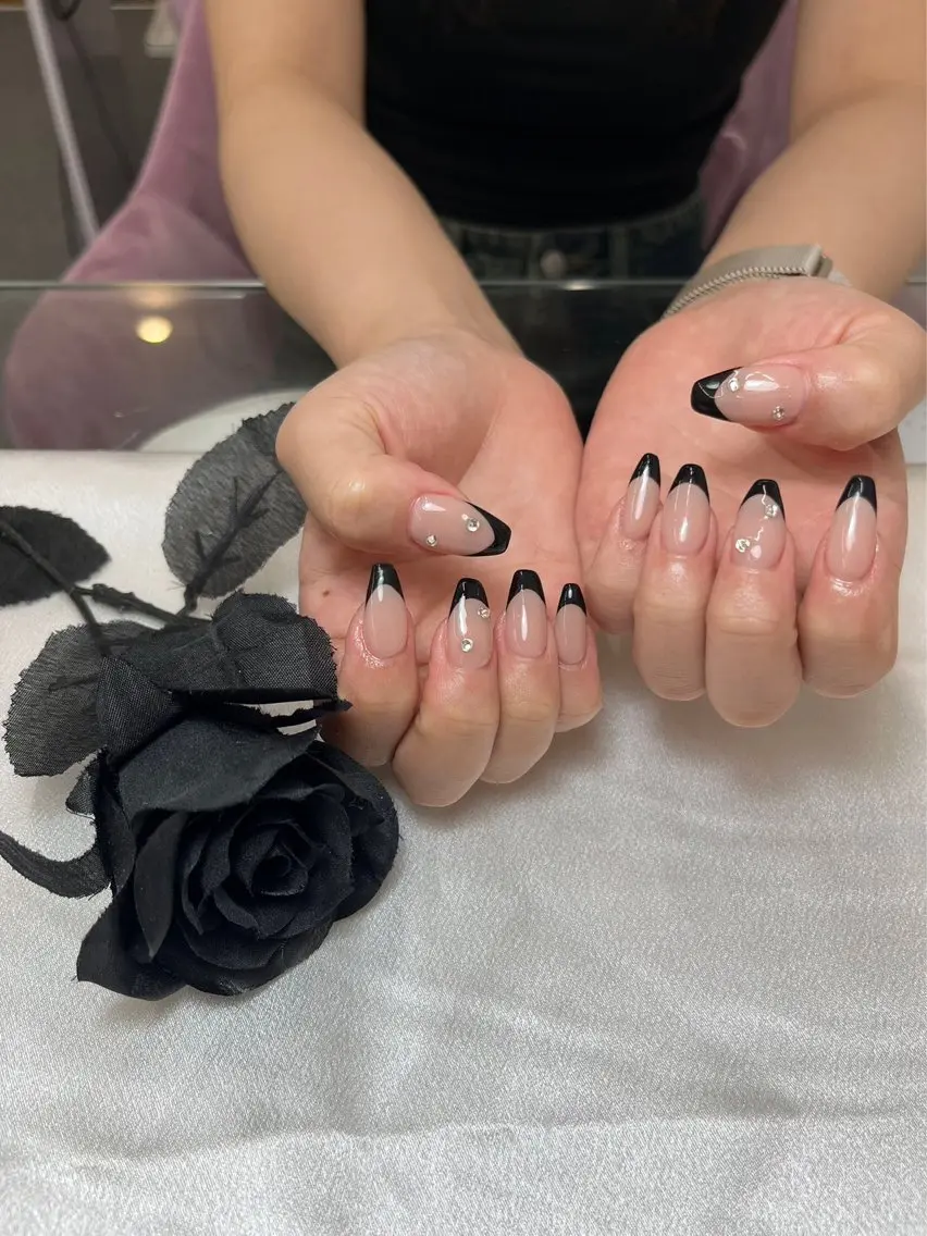 ネイル ストーンネイル Tagi Nail 銀座店のネイルデザイン