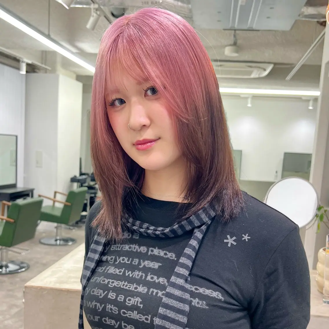 ミディアム カラー ブリーチ ブラウンカラー デザインカラー ハイトーンカラー ピンクカラー カット ヘアカラー 原宿/ハイトーン/ ブリーチ/RYUTOのヘアスタイル