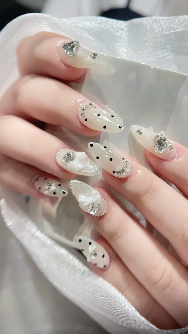 ネイル ハンドネイル SHE Nailのネイルデザイン