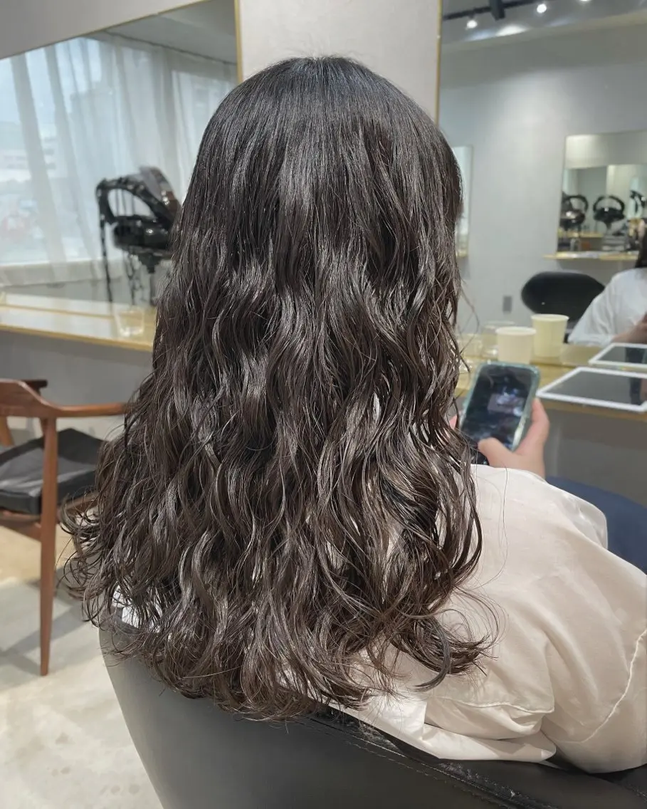 ロング パーマ 髪質改善 縮毛矯正 デジタルパーマ カット パーマ トリートメント 【表参道】Ruri デジタルパーマのヘアスタイル