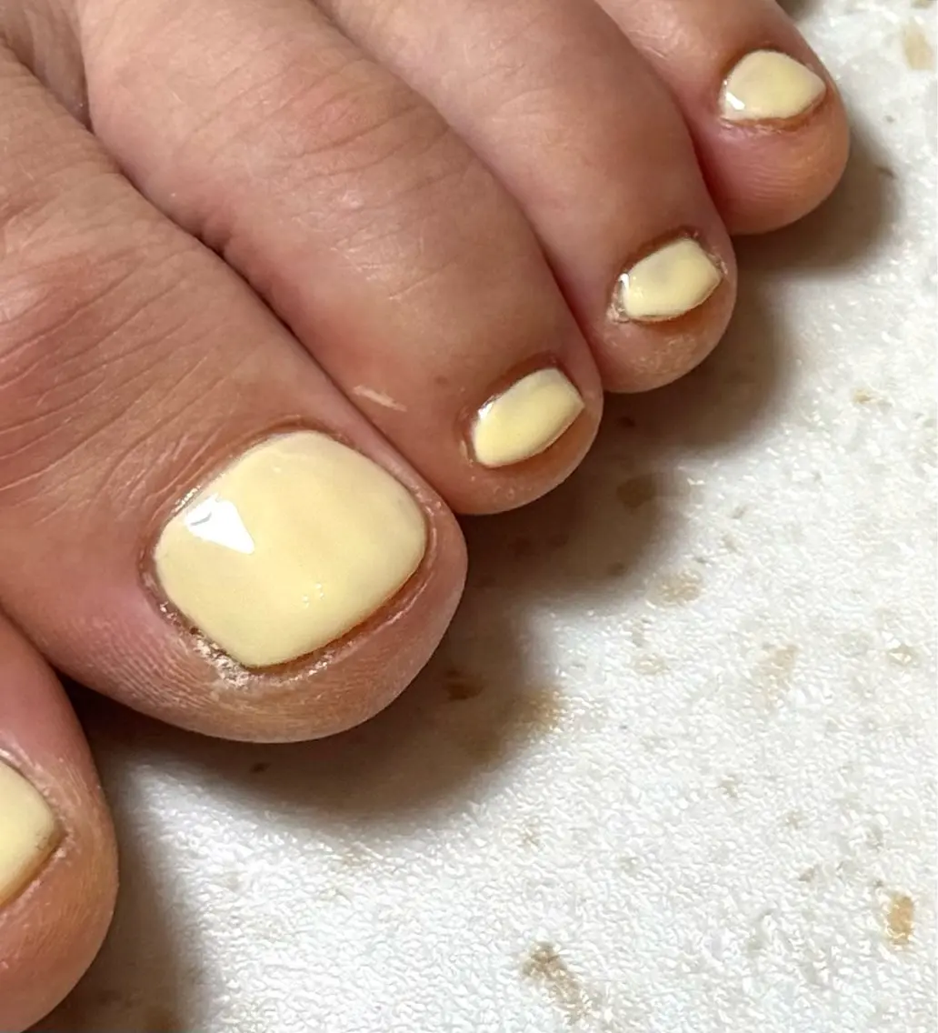 【オフなし】フットワンカラー👣ラメ、ホロ無料✨の写真