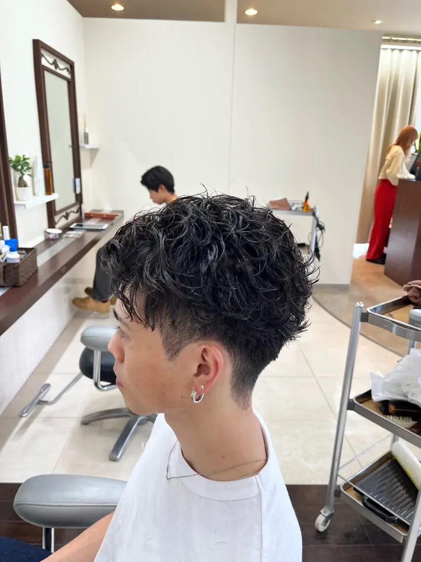 ショート パーマ メンズ メンズパーマ 刈り上げ ショートヘア 🧊メンズ特化🧊 高木航希のヘアスタイル